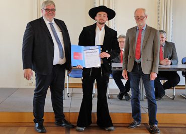 Schütte Holzbau Uelzen - Meisterprüfung Nanti Sandro Einhorn