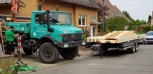 Schütte Holzbau Uelzen - Dachstuhl richten in Holdenstedt